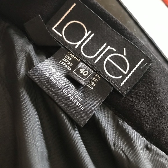 Laurèl black pleated skirt - Picture 3 of 3
